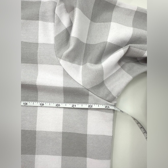 Southern Tide Women’s XL White & Gray Plaid 1/4 Button Front Fleece Pullover - Picture 10 of 11